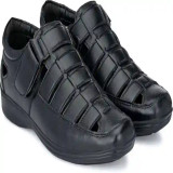 Latest Fabulous Men Sandals|Roman Sandals/Outdoor Sandal For Men's & Boys-102-Sandal-BLK- Size 7